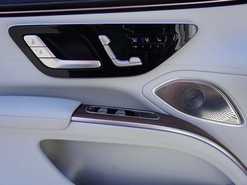 Certified 2023 Mercedes-Benz EQS 580 4MATIC Sedan image 10