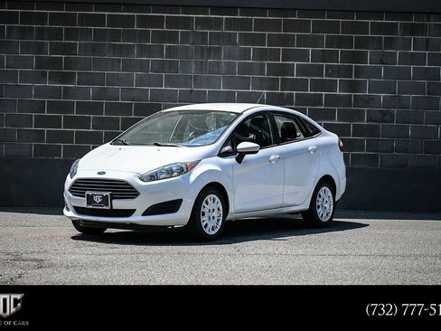 Used 2018 Ford Fiesta S FWD image 1