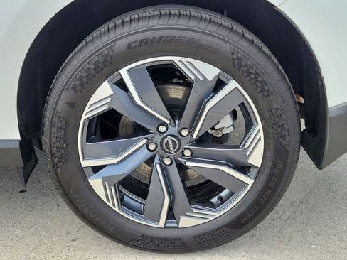 Used 2025 Nissan Murano SV image 13