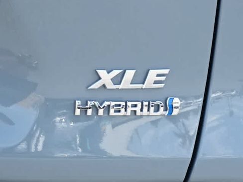 Certified 2023 Toyota RAV4 XLE Premium AWD/4WD image 11