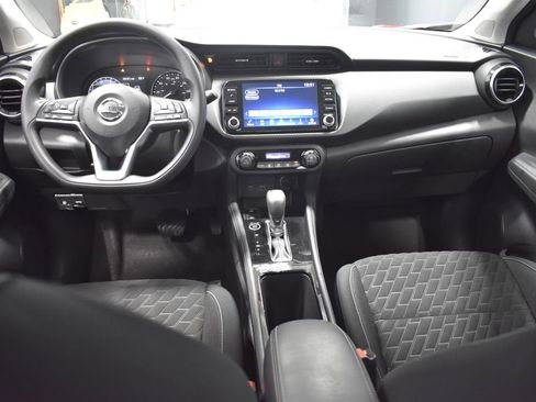 Used 2021 Nissan Kicks SV FWD image 13