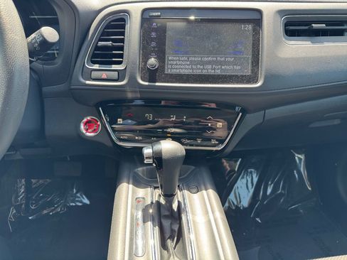 Used 2022 Honda HR-V EX image 15