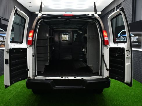 Used 2021 Chevrolet Express 2500 Extended w/ Driver Convenience Package RWD image 28