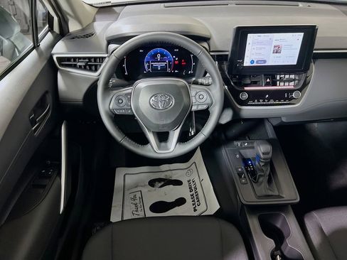 New 2026 Toyota Corolla Cross LE AWD/4WD image 19
