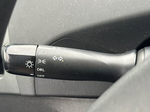 Used 2015 Toyota Prius Three image 35