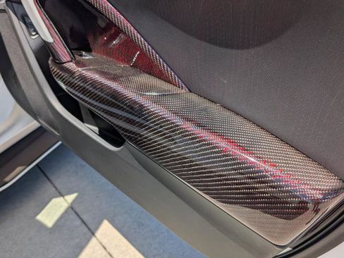 Used 2019 Chevrolet Corvette Stingray Coupe w/ Carbon Flash Badge Package RWD image 32