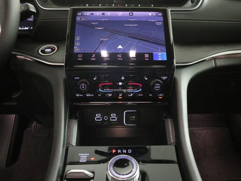 New 2025 Jeep Grand Cherokee L Limited image 25