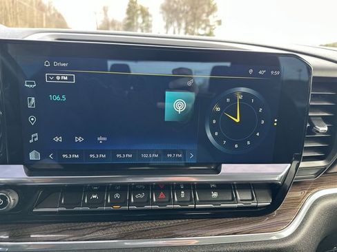 Used 2023 Chevrolet Silverado 1500 LT image 14