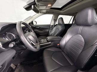 Certified 2023 Toyota Highlander XLE video 3
