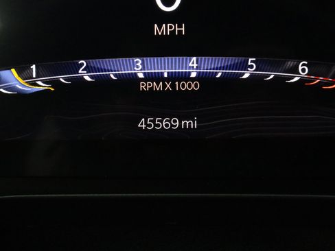 Used 2023 Jeep Grand Cherokee Altitude image 31