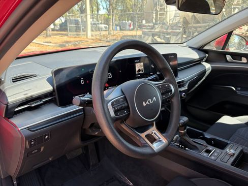 Used 2025 Kia K5 LXS image 30
