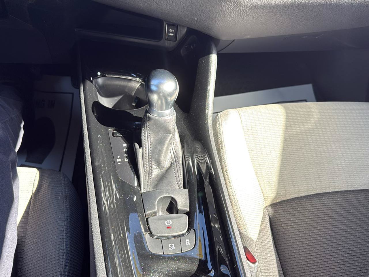 Used 2019 Toyota C-HR XLE FWD image 37