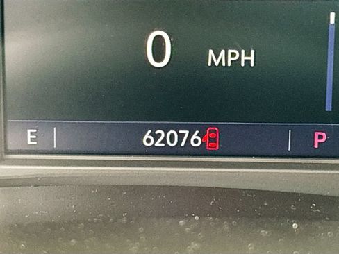 Used 2021 Buick Enclave Essence FWD image 12