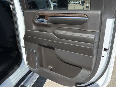 Used 2024 GMC Sierra 2500 SLE w/ SLE Convenience Package image 12