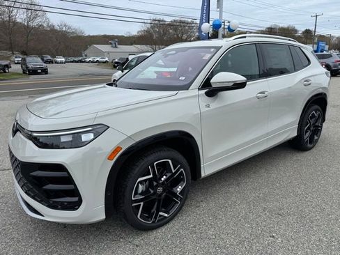 New 2026 Volkswagen Tiguan SEL R-Line AWD/4WD image 1