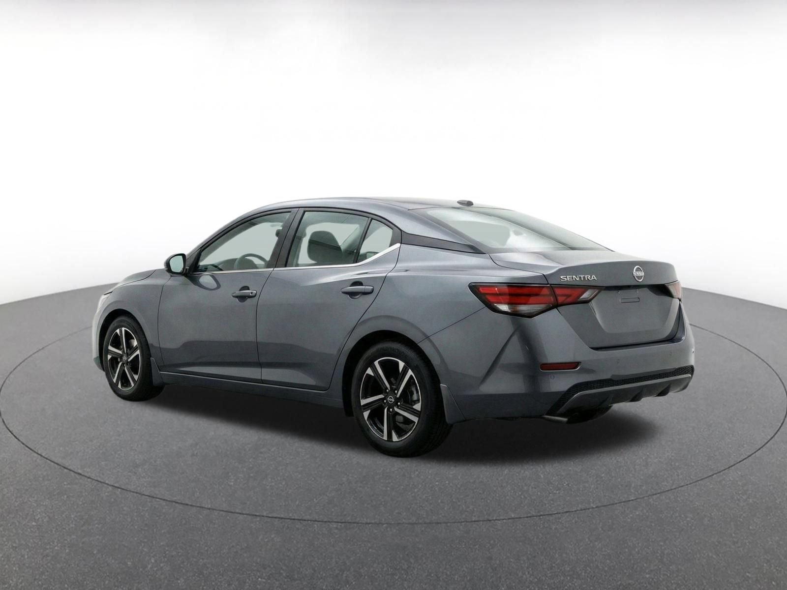 Used 2025 Nissan Sentra SV FWD image 6