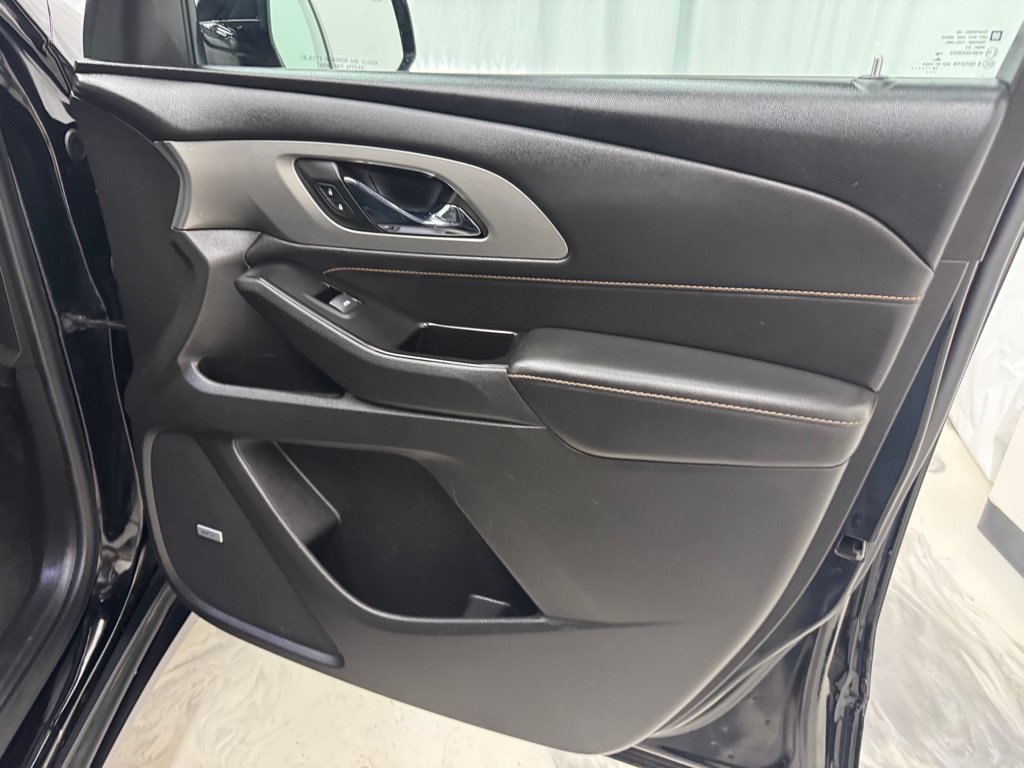 Used 2019 Chevrolet Traverse RS FWD image 12