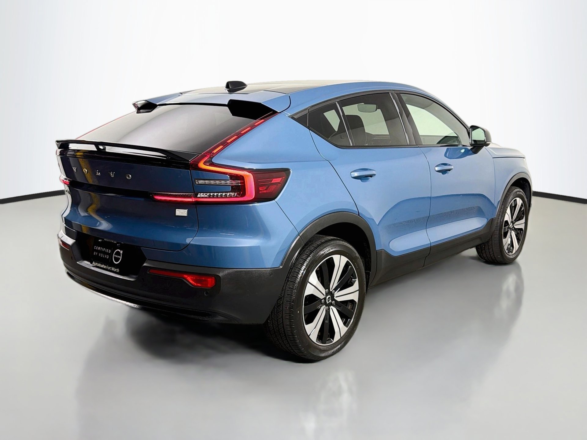 Certified 2023 Volvo C40 P8 Recharge Plus AWD/4WD image 6