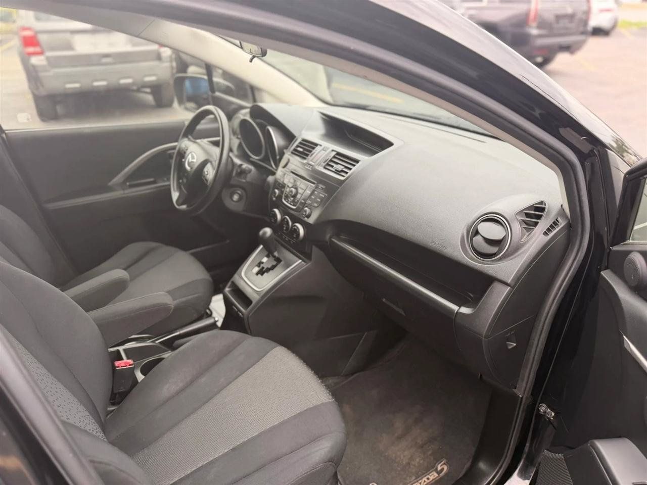 Used 2012 MAZDA MAZDA5 Sport FWD image 37
