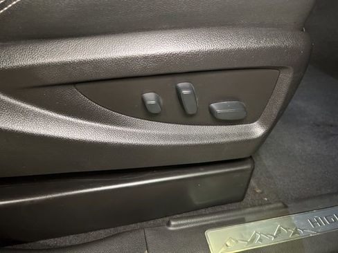 Used 2019 Chevrolet Silverado 2500 High Country w/ Duramax Plus Package image 66