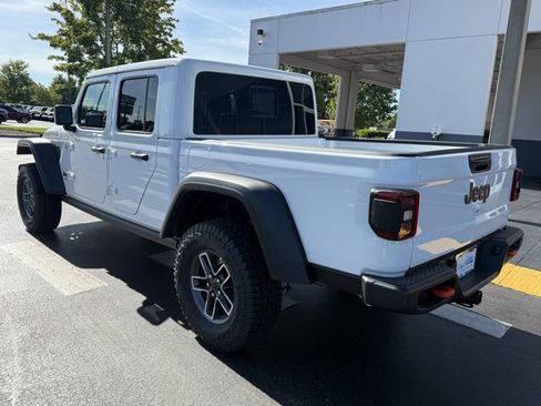 New 2025 Jeep Gladiator Mojave w/ Convenience Group image 6