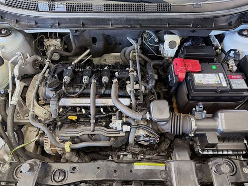 Used 2018 Nissan Kicks SV image 27