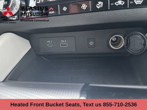 Used 2025 Mitsubishi Outlander SEL image 31