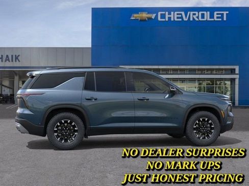 New 2026 Chevrolet Traverse Z71 w/ Enhanced Driving Package image 5