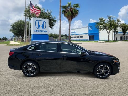 Used 2023 Chevrolet Malibu LT FWD image 4