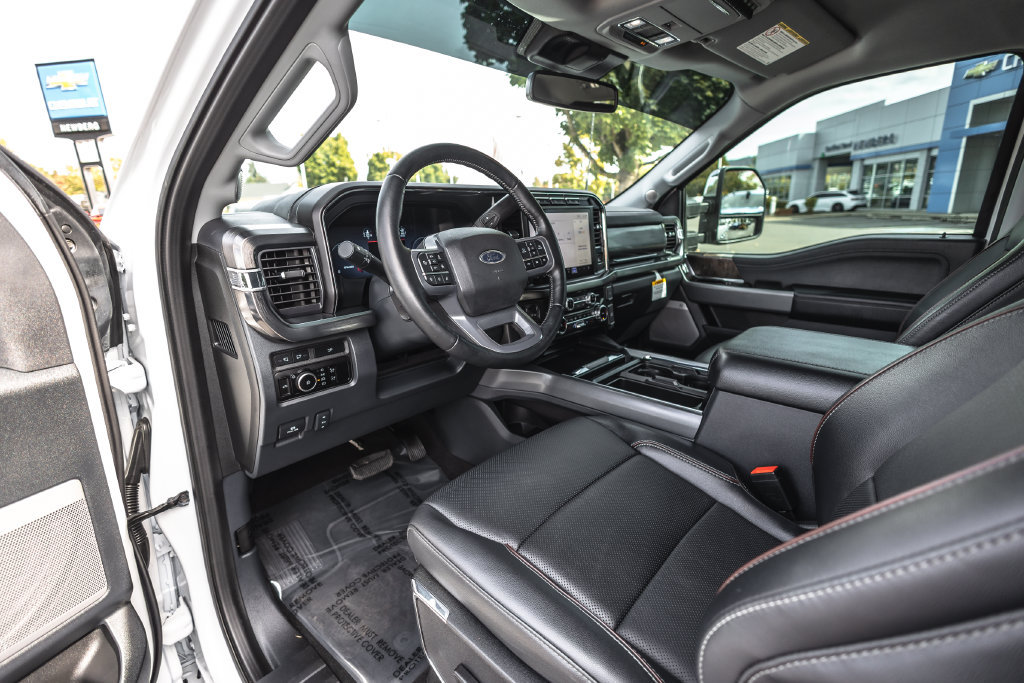 Used 2023 Ford F350 Lariat w/ Lariat Ultimate Package AWD/4WD image 24