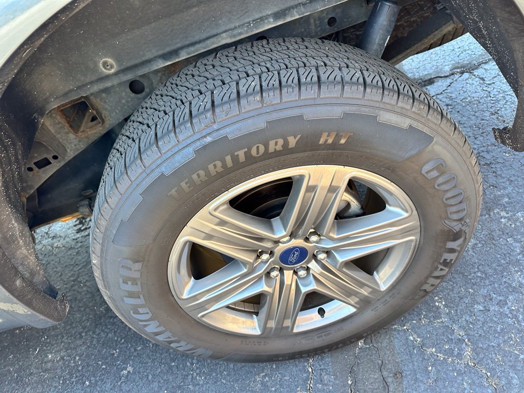 Used 2020 Ford F150 XLT w/ Equipment Group 302A Luxury AWD/4WD image 8