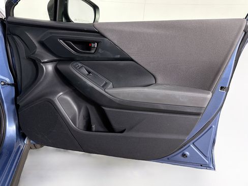 Used 2024 Subaru Crosstrek 2.0i Premium image 32