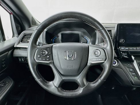 Certified 2024 Honda Odyssey Sport image 11