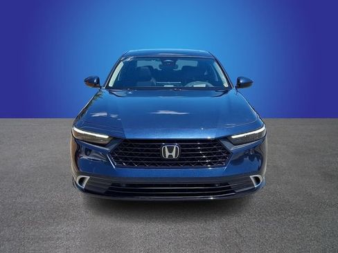 Used 2024 Honda Accord Touring image 2