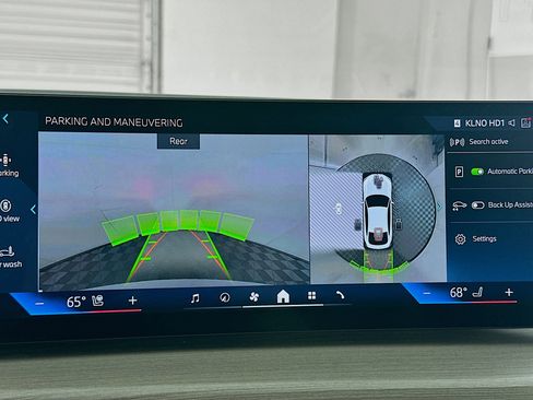 Used 2025 BMW i4 eDrive40 image 23