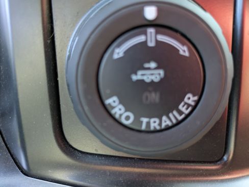 Used 2023 Ford F250 Platinum AWD/4WD image 28