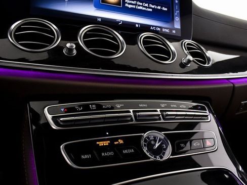 Used 2017 Mercedes-Benz E 300 E 300 image 25