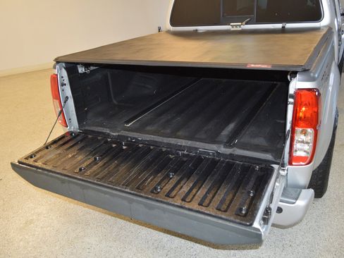Used 2018 Nissan Frontier PRO-4X AWD/4WD image 13