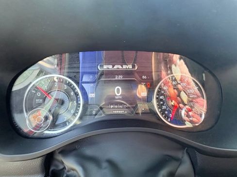Used 2022 RAM 1500 Big Horn AWD/4WD image 25