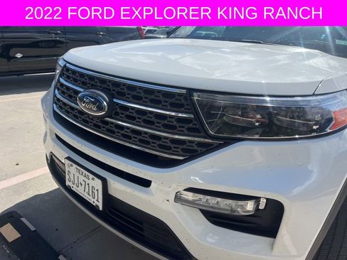 Used 2022 Ford Explorer King Ranch w/ Technology Package image 3