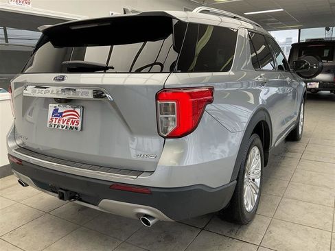 Used 2022 Ford Explorer Limited w/ Limited Technology Package image 5
