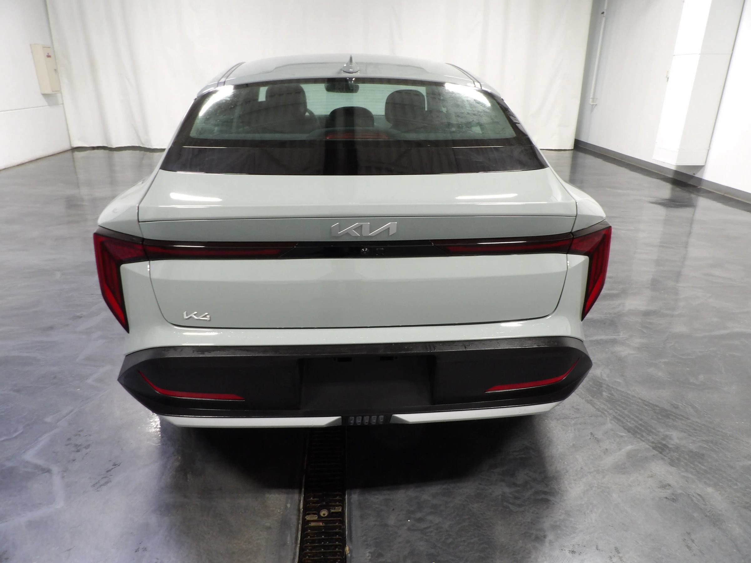 Used 2025 Kia K4 FWD image 6