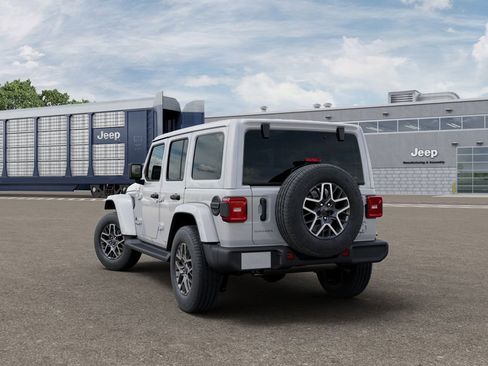 New 2026 Jeep Wrangler Unlimited Sahara AWD/4WD image 3