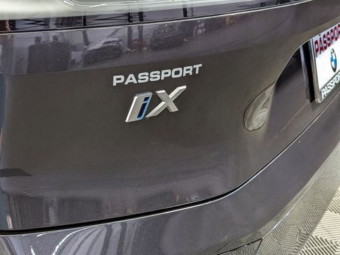 Used 2025 BMW iX xDrive50 w/ Premium Package image 11