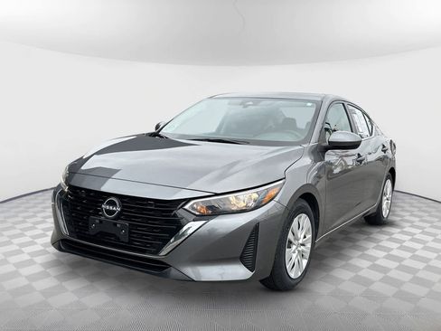 Used 2024 Nissan Sentra S image 3