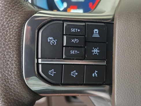 Used 2022 Ford F150 King Ranch w/ FX4 Off-Road Package AWD/4WD image 27