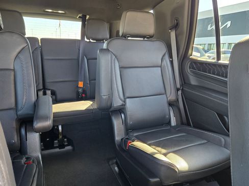 Used 2023 GMC Yukon Denali image 14