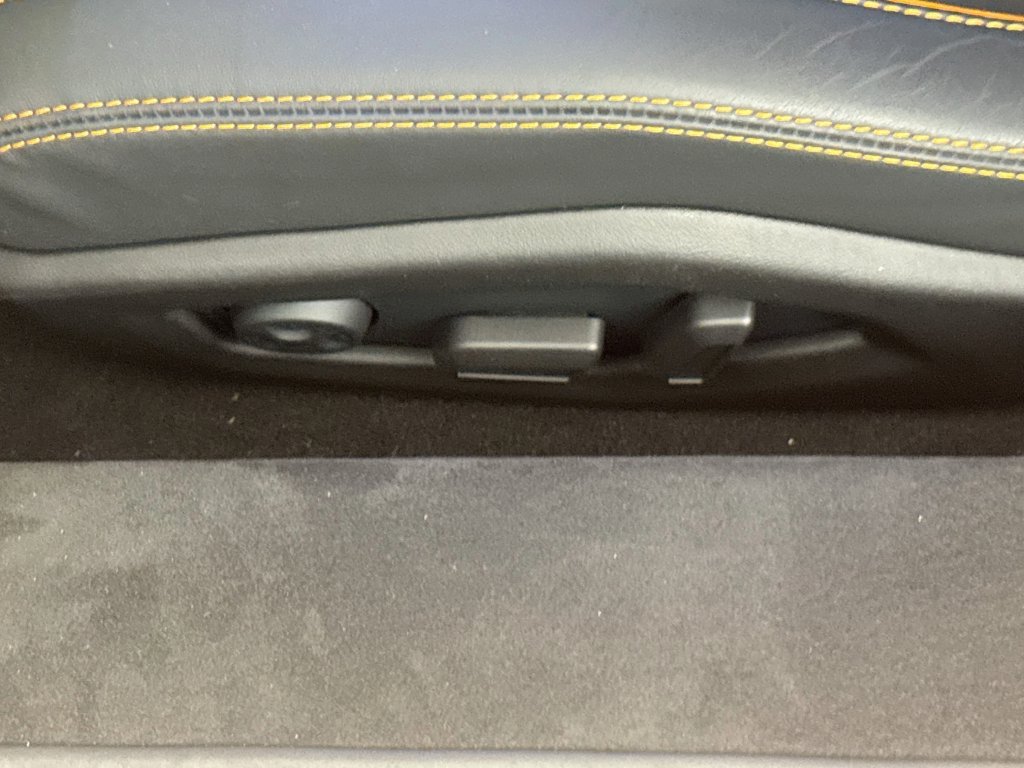 Used 2023 Lamborghini Huracan Tecnica RWD image 21