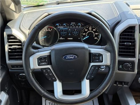 Used 2018 Ford F150 Lariat w/ Equipment Group 502A Luxury AWD/4WD image 38