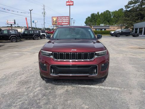 Used 2023 Jeep Grand Cherokee Overland image 8